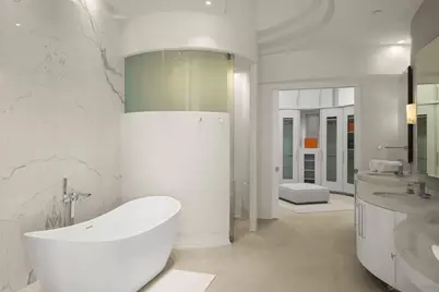  7455 Hillside Dr, La Jolla, CA 92037 - Photo 29