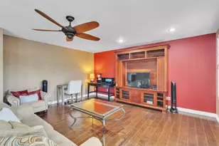 6907 Bettyhill Dr, San Diego, CA 92117 - Photo 17