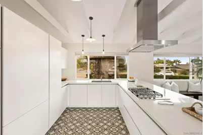  6653 Avenida Manana, La Jolla, CA 92037 - Photo 15