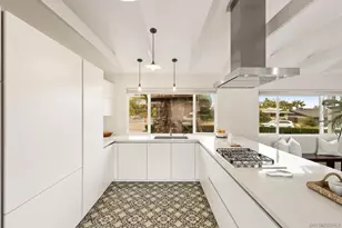 6653 Avenida Manana, La Jolla, CA 92037 - Photo 15