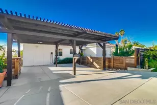 712 Lemon Ave, Vista, CA 92084 - Photo 5