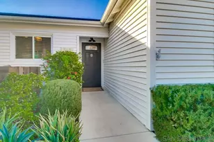 712 Lemon Ave, Vista, CA 92084 - Photo 3