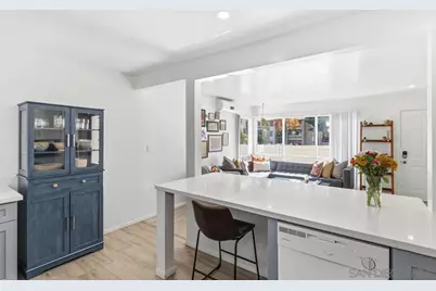  1818 Diamond St, San Diego, CA 92109 - Photo 5