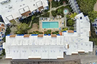 8310 Regents Rd, San Diego, CA 92122 - Photo 19