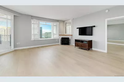  700 W Harbor Dr #1805, San Diego, CA 92101 - Photo 7