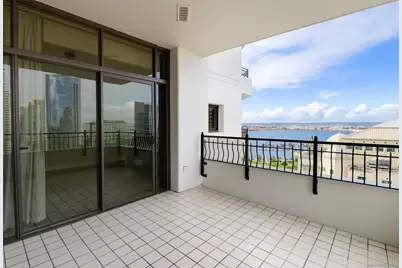  700 W Harbor Dr #1805, San Diego, CA 92101 - Photo 13