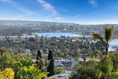  2561 Loring St, San Diego, CA 92109 - Photo 3