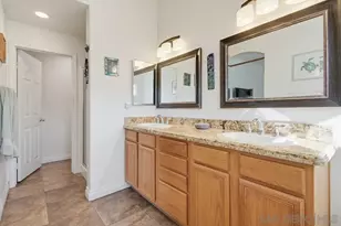 6377 Alexandri Cir, Carlsbad, CA 92011 - Photo 17
