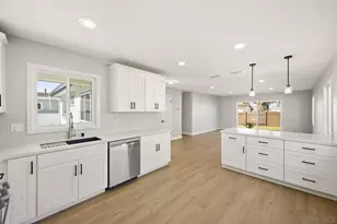 2990 Greyling Dr, San Diego, CA 92123 - Photo 9