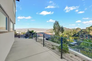 3546 Multiview Dr, Los Angeles, CA 90068 - Photo 1
