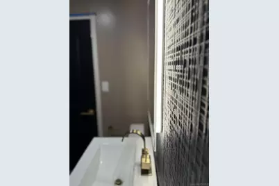  519 Camelot Drive, Oceanside, CA 92054 - Photo 19