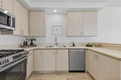  2930 Columbia St #F, San Diego, CA 92103 - Photo 13