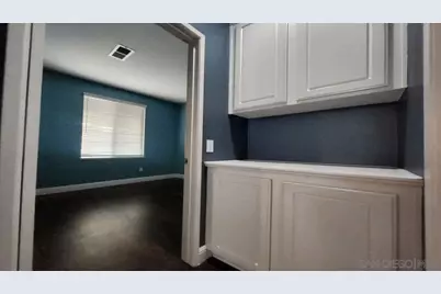  36605 Walden Ln, Murrieta, CA 92563 - Photo 9