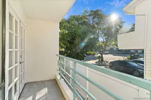 2552 Navarra Dr, Carlsbad, CA 92009 - Photo 33