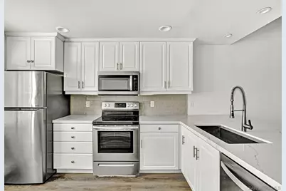  901 Caminito Estrada #C, Carlsbad, CA 92011 - Photo 5
