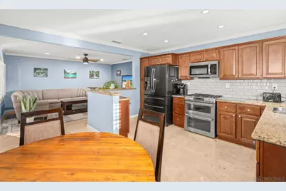  1733 Hornblend St, San Diego, CA 92109 - Photo 11