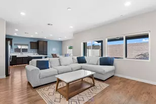 24306 Red Spruce Ave, Murrieta, CA 92562 - Photo 11