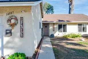 14027 Hermosillo Way, Poway, CA 92064 - Photo 3