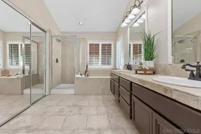  29610 Gracilior Dr, Escondido, CA 92026 - Photo 17