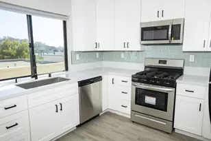 5548 Riley St, San Diego, CA 92110 - Photo 9