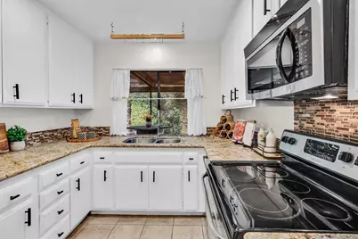  2015 Daren Glen, Escondido, CA 92026 - Photo 23