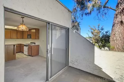  387 N Melrose Dr #D, Vista, CA 92083 - Photo 19