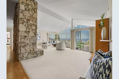  6424 El Camino Del Teatro, La Jolla, CA 92037 - Photo 5