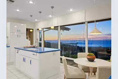  6424 El Camino Del Teatro, La Jolla, CA 92037 - Photo 3