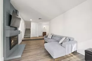 2313 Caminito Mira, San Diego, CA 92107 - Photo 7