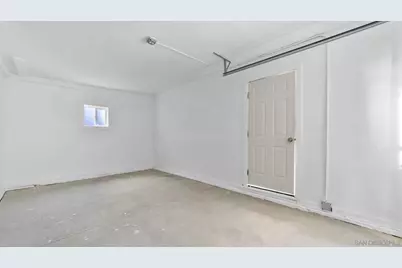  204 N Citrus Ave, Vista, CA 92084 - Photo 29