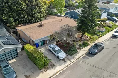  2747 Fairfield St, San Diego, CA 92110 - Photo 3