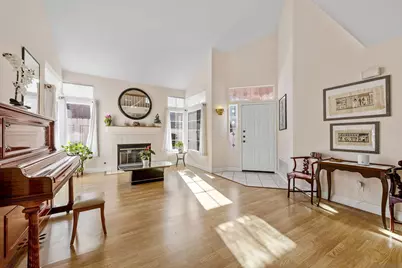  2100 Waterside Dr, Chula Vista, CA 91913 - Photo 9