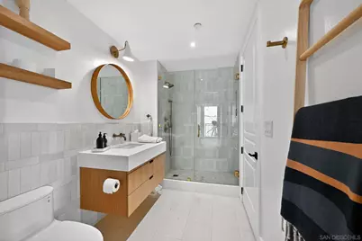  1040 Genter Street #203, La Jolla, CA 92037 - Photo 19