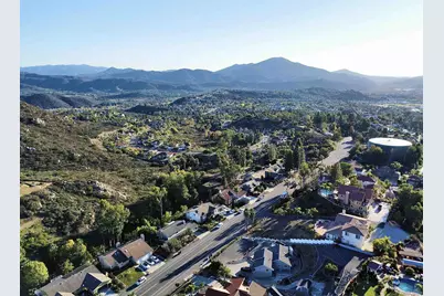  1423 Vista Grande Rd, El Cajon, CA 92019 - Photo 5