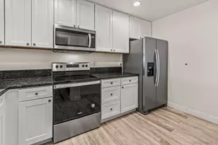 3525 Lebon Dr, San Diego, CA 92122 - Photo 11