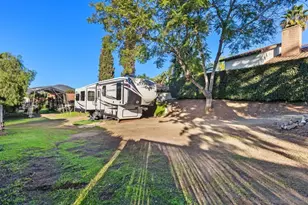 2006 Catalina Ave, Vista, CA 92084 - Photo 39