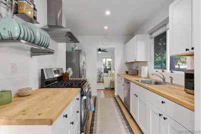  2386 Newport Avenue, Cardiff, CA 92007 - Photo 13