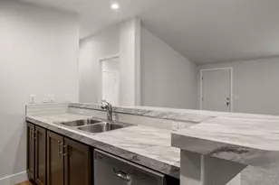 22899 Byron Rd, Crestline, CA 92325 - Photo 13