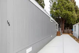 22899 Byron Rd, Crestline, CA 92325 - Photo 25