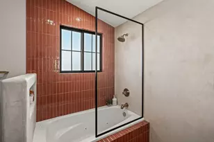 1566 Evergreen St, San Diego, CA 92106 - Photo 35