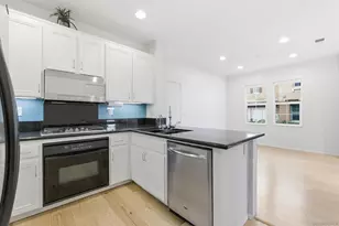 13049 Cadencia Pl, San Diego, CA 92130 - Photo 11