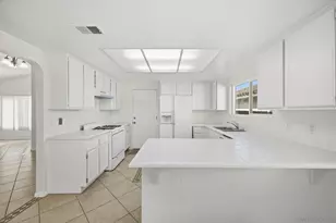 242 Manzanita Dr, Oceanside, CA 92057 - Photo 15