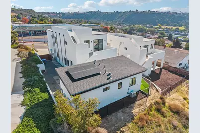  1860 Illion, San Diego, CA 92110 - Photo 53