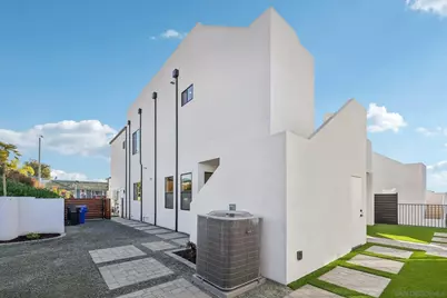  1860 Illion, San Diego, CA 92110 - Photo 47