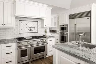 1879 Tahiti Dr, Costa Mesa, CA 92626 - Photo 11