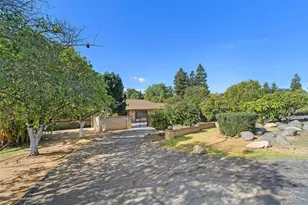 363 Tumble Creek Ln, Fallbrook, CA 92028 - Photo 3