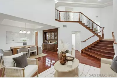  5448 Caminito Bayo, La Jolla, CA 92037 - Photo 9