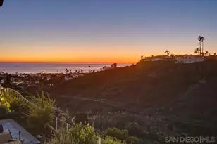 5448 Caminito Bayo, La Jolla, CA 92037 - Photo 45