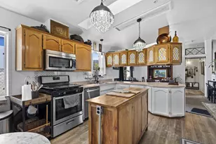 300 Thornton Dr, El Cajon, CA 92021 - Photo 17