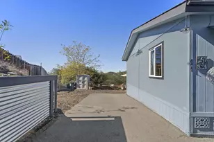 300 Thornton Dr, El Cajon, CA 92021 - Photo 9